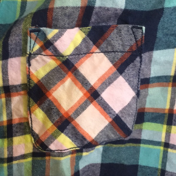 Lot of 3 girls 10/12 flannels - Picture 4 of 10